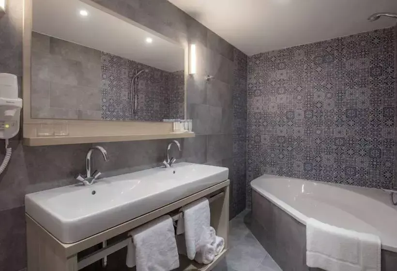 Hotelli Aminess Younique Bellevue