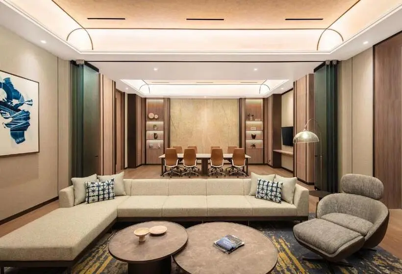 Hotelli Crowne Plaza Labuan Bajo By Ihg
