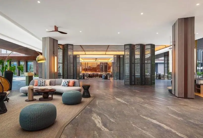 Hotelli Crowne Plaza Labuan Bajo By Ihg