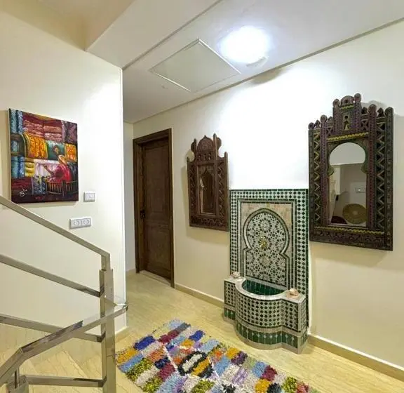 ベッドアンドブレックファースト Paradise Blue Wave Hostel   Guest House