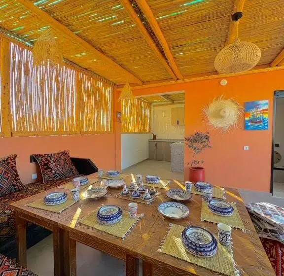 ベッドアンドブレックファースト Paradise Blue Wave Hostel   Guest House