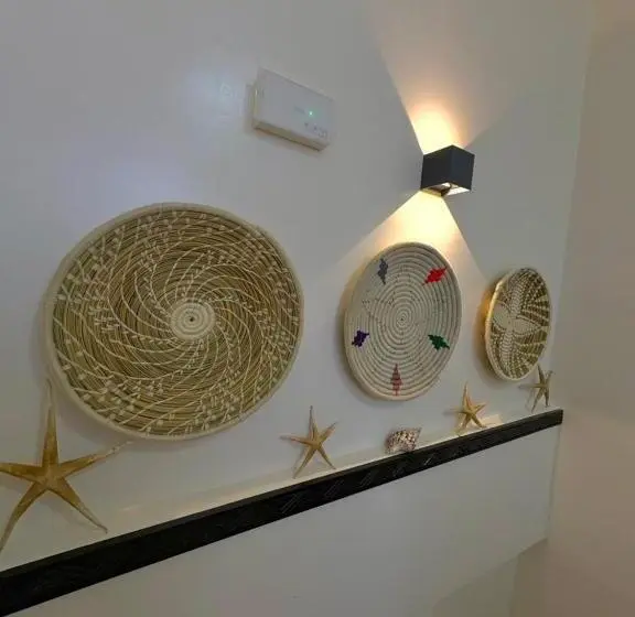 ベッドアンドブレックファースト Paradise Blue Wave Hostel   Guest House