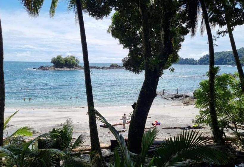 Hotel Bahía Yubarta