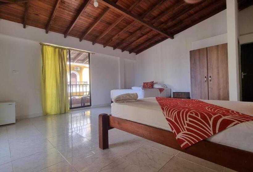 Hotel Bahía Yubarta