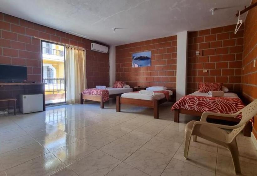 Hotel Bahía Yubarta