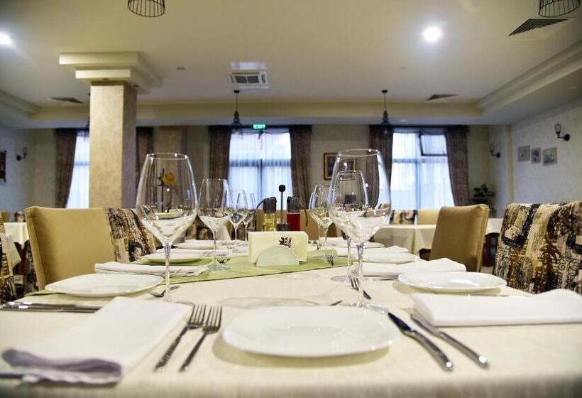 בית מלון כפרי Hesteya