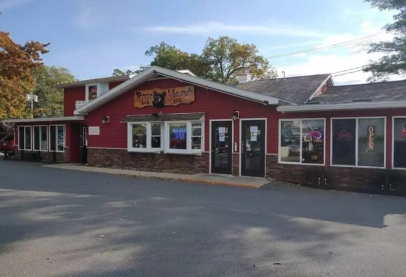 Motelli Carbone S Beachside Guest Rooms