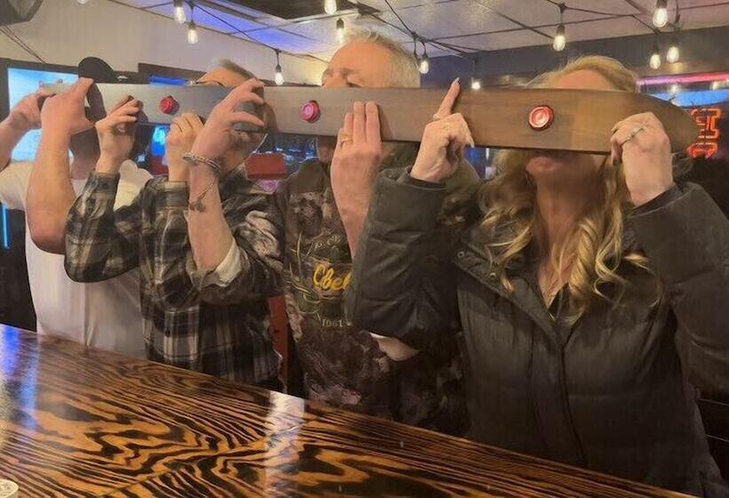 فندق على الطريق Carbone S Beachside Guest Rooms