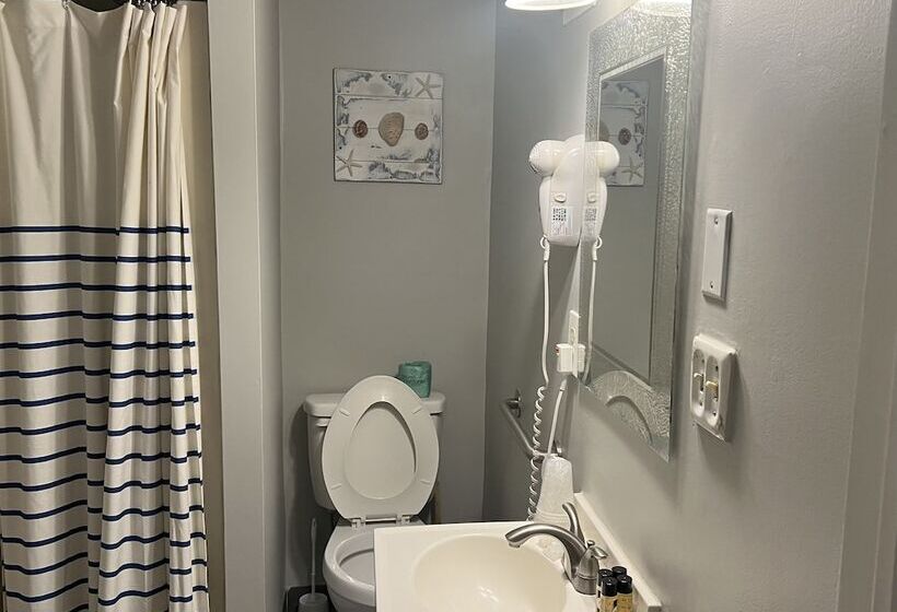 فندق على الطريق Carbone S Beachside Guest Rooms