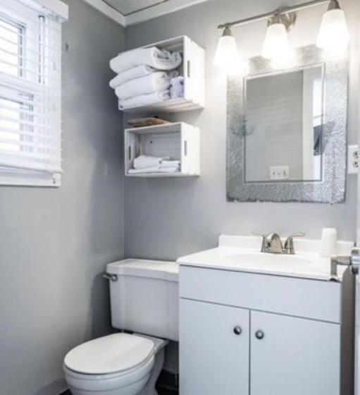 فندق على الطريق Carbone S Beachside Guest Rooms