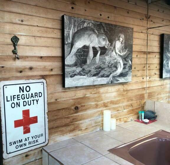 Motel Wheeler On The Bay Lodge And Marina