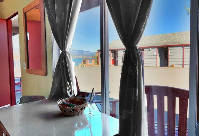 Motel Wheeler On The Bay Lodge And Marina