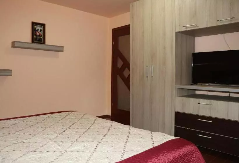 Pension Amelia House