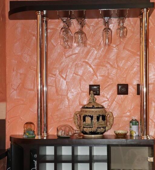 Пансион Amelia House