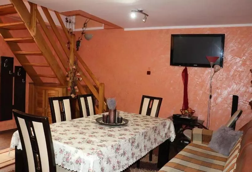 Pension Amelia House