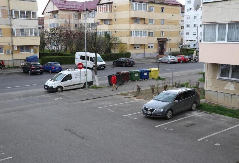 Пансион Amelia House