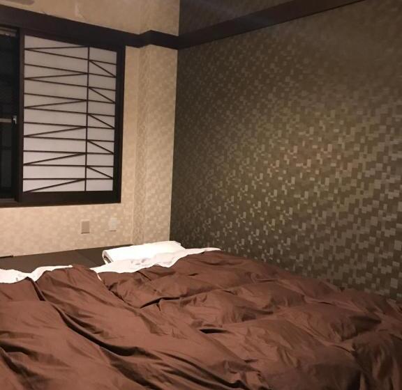 Pension Guest House Kuranomachi ゲストハウス蔵の街