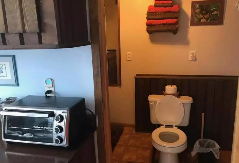 ペンション Hollis Creek Cabin