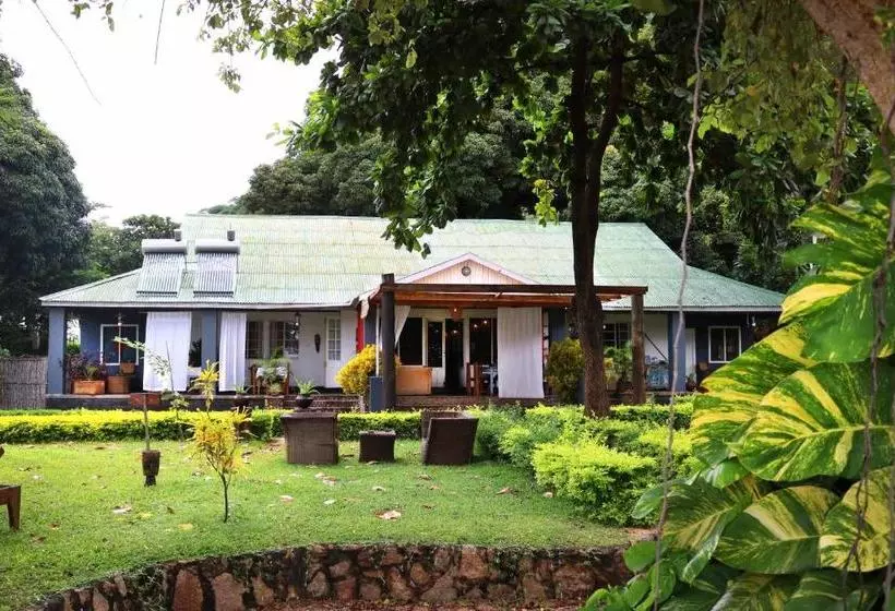 Pension Monkey Bay Beach Lodge