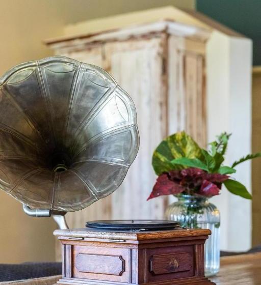 پانسیون Monkey Bay Beach Lodge