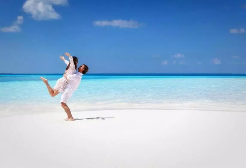 پانسیون Ocean Beach Inn   Maldives