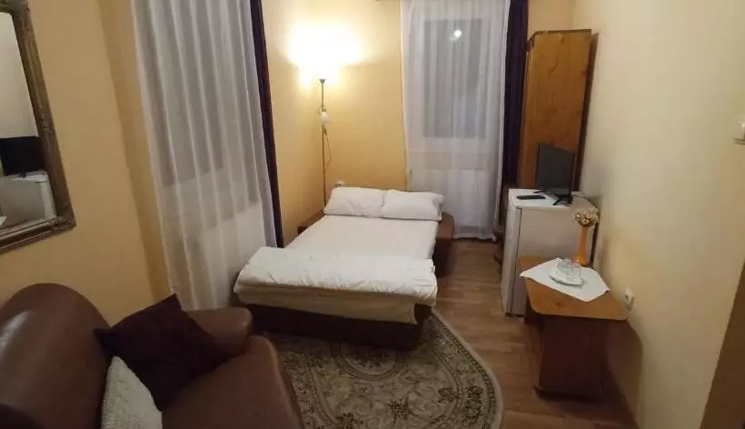 Majatalo Villa Atriolum