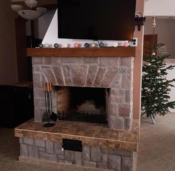 پانسیون Villa Atriolum