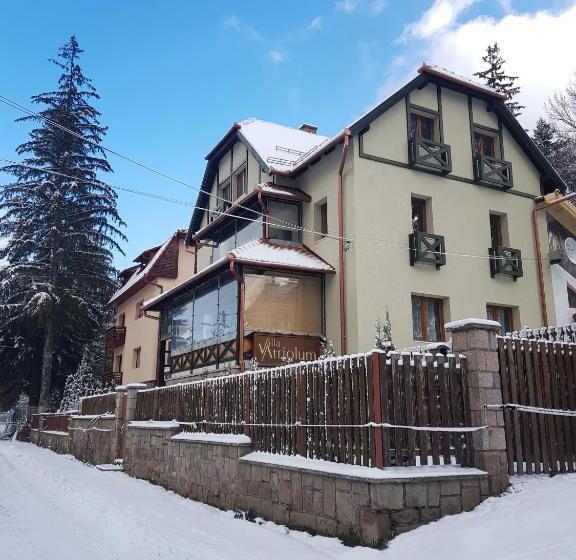 پانسیون Villa Atriolum