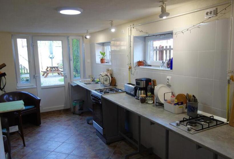 پانسیون Villa Atriolum