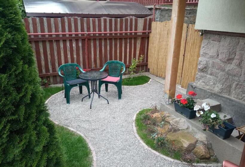 پانسیون Villa Atriolum