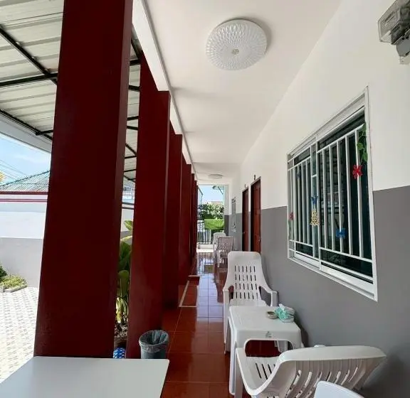 پانسیون An Airport Guesthouse