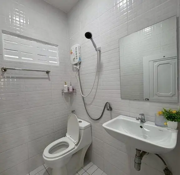 پانسیون An Airport Guesthouse