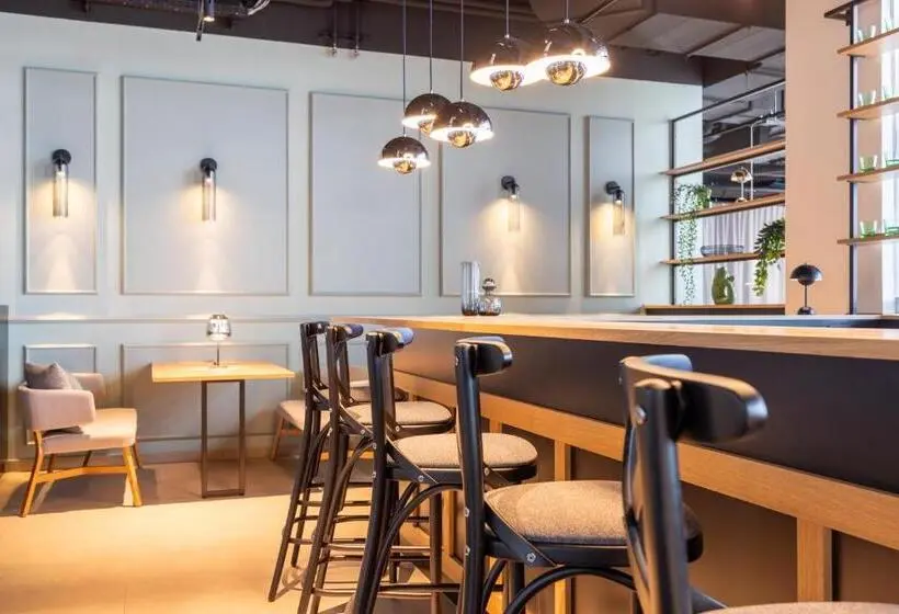 هتل Vienna House Easy By Wyndham Vienna Airport