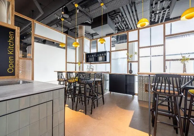 هتل Vienna House Easy By Wyndham Vienna Airport