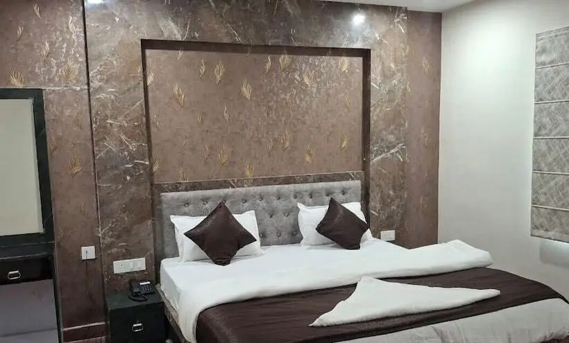 ホテル Vijaya Grand, Patna