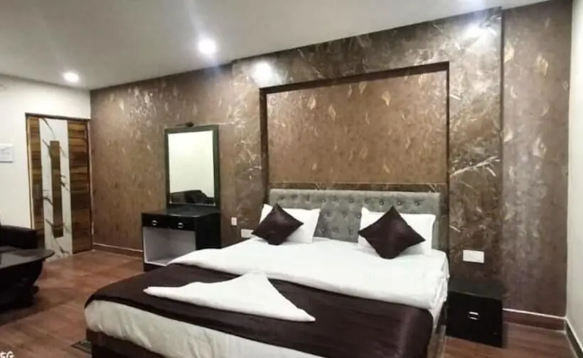 ホテル Vijaya Grand, Patna