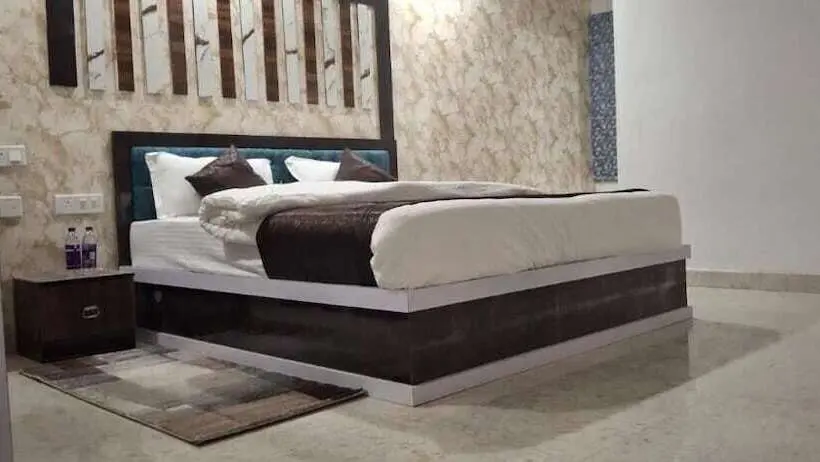 ホテル Vijaya Grand, Patna