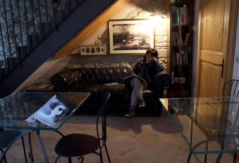 Aamiaismajoitus (B&B) Corte Della Maddalena