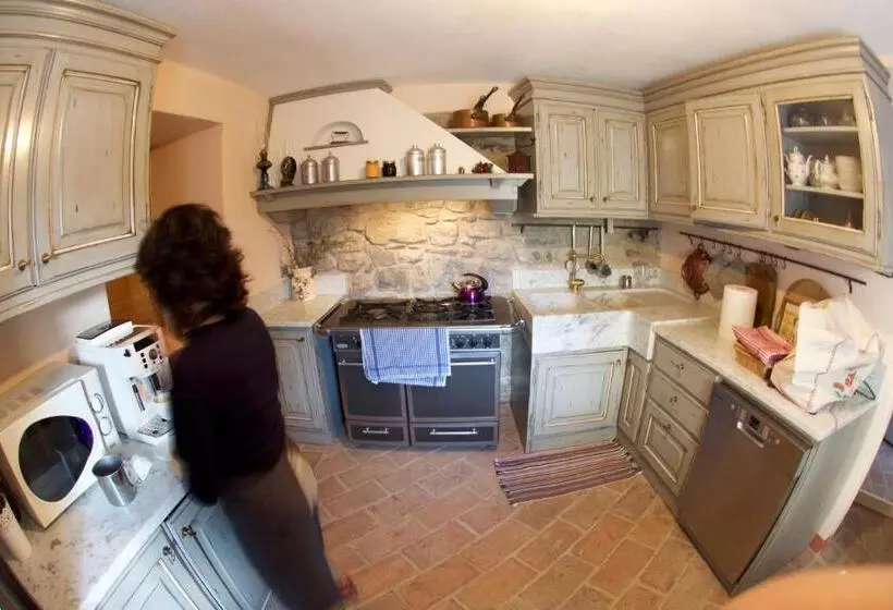 Aamiaismajoitus (B&B) Corte Della Maddalena