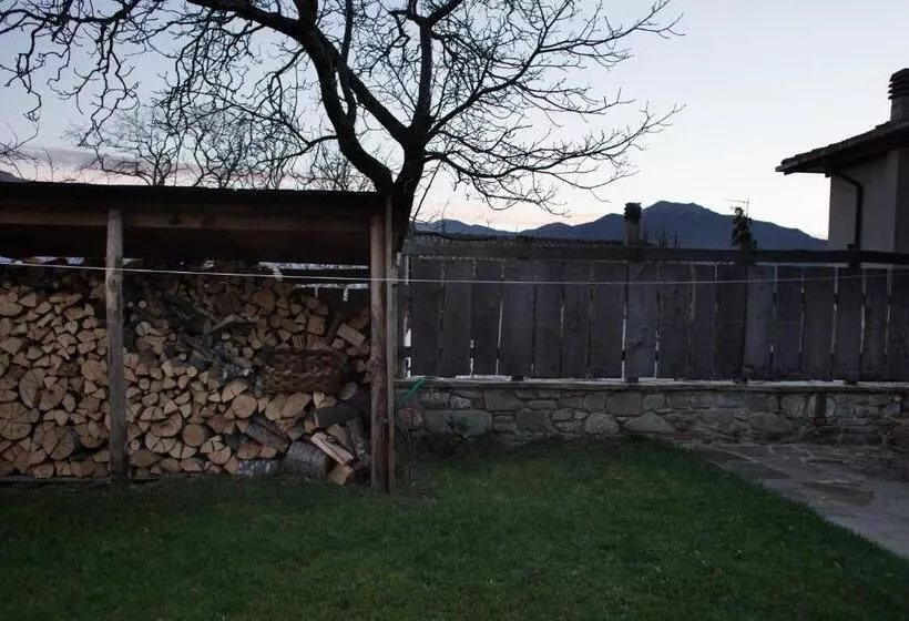 Aamiaismajoitus (B&B) Corte Della Maddalena