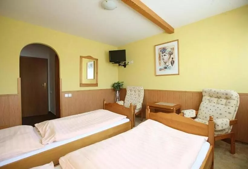 Hotelli Solaster Garni