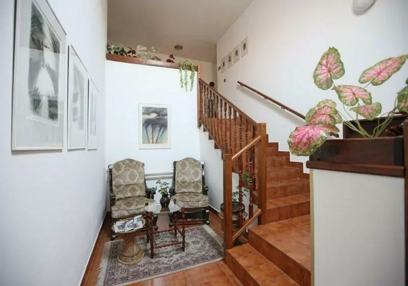 Hotelli Solaster Garni