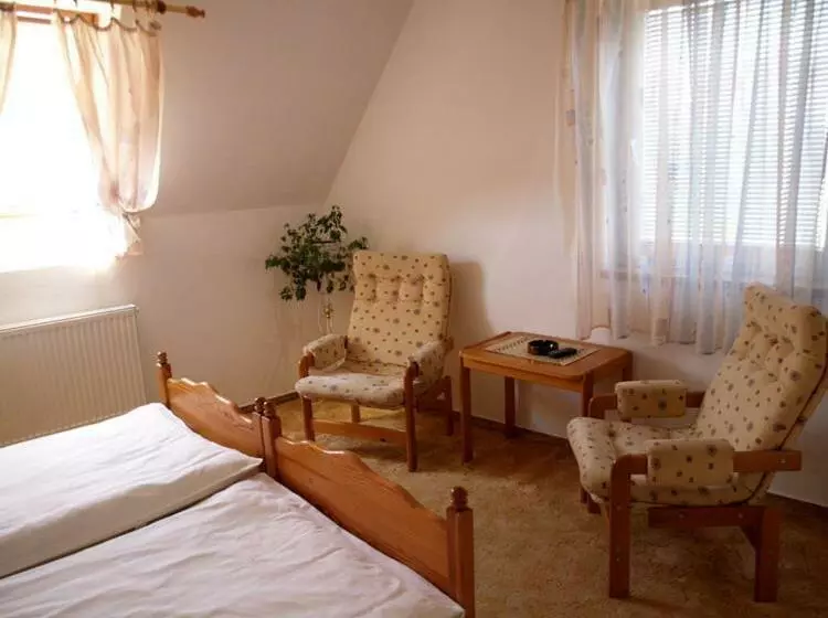 Hotelli Solaster Garni