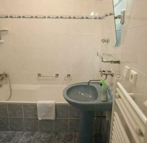 Hotelli Solaster Garni