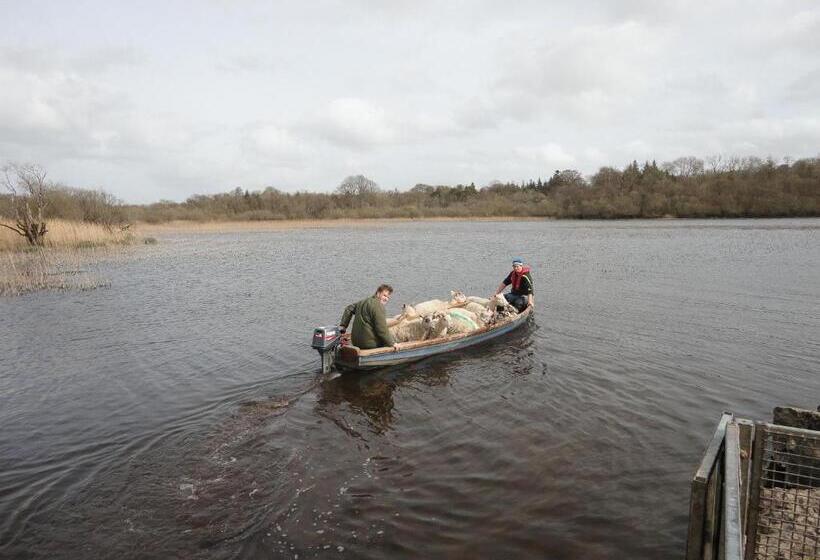 בית מלון כפרי Temple House