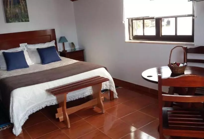 ペンション Country House Alfarim