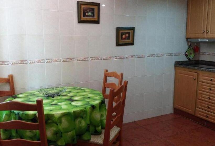 ペンション Country House Alfarim