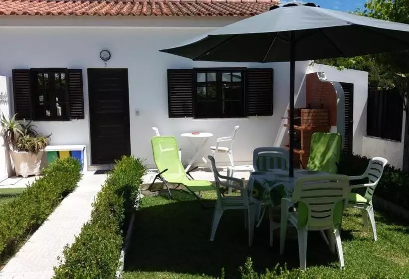 ペンション Country House Alfarim