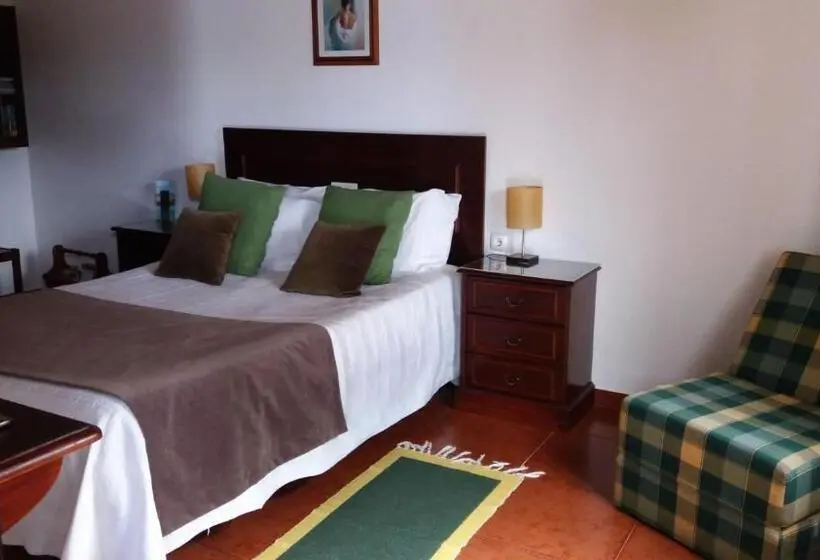 Majatalo Country House Alfarim