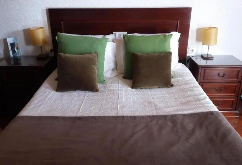 Majatalo Country House Alfarim